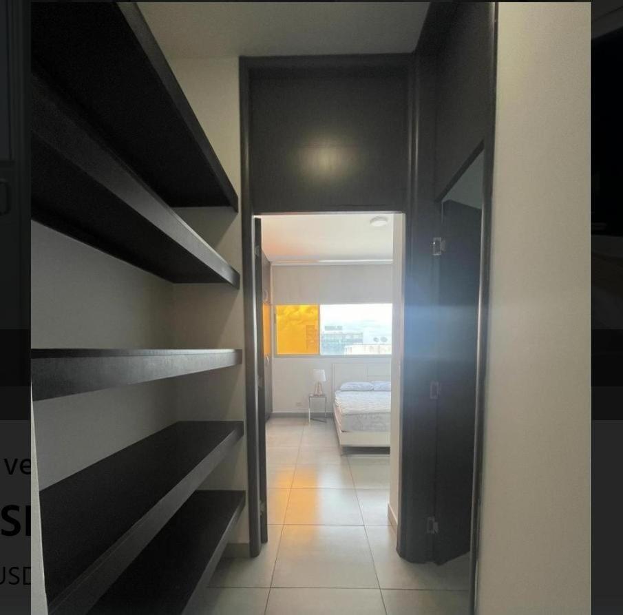 Element Av. Balboa Panama (ville)